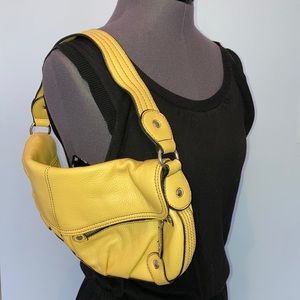 DANIER yellow leather handbag in LIKE-NEW condition! Perfect for spring!